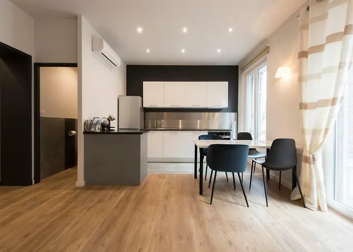 F2 Balcon A 1minute De La アパート *